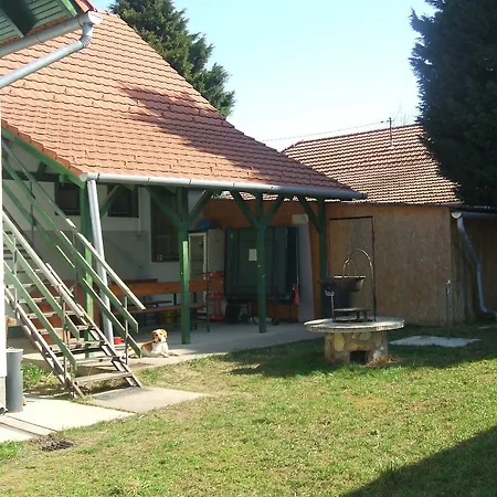 Feherszeker Apartment *